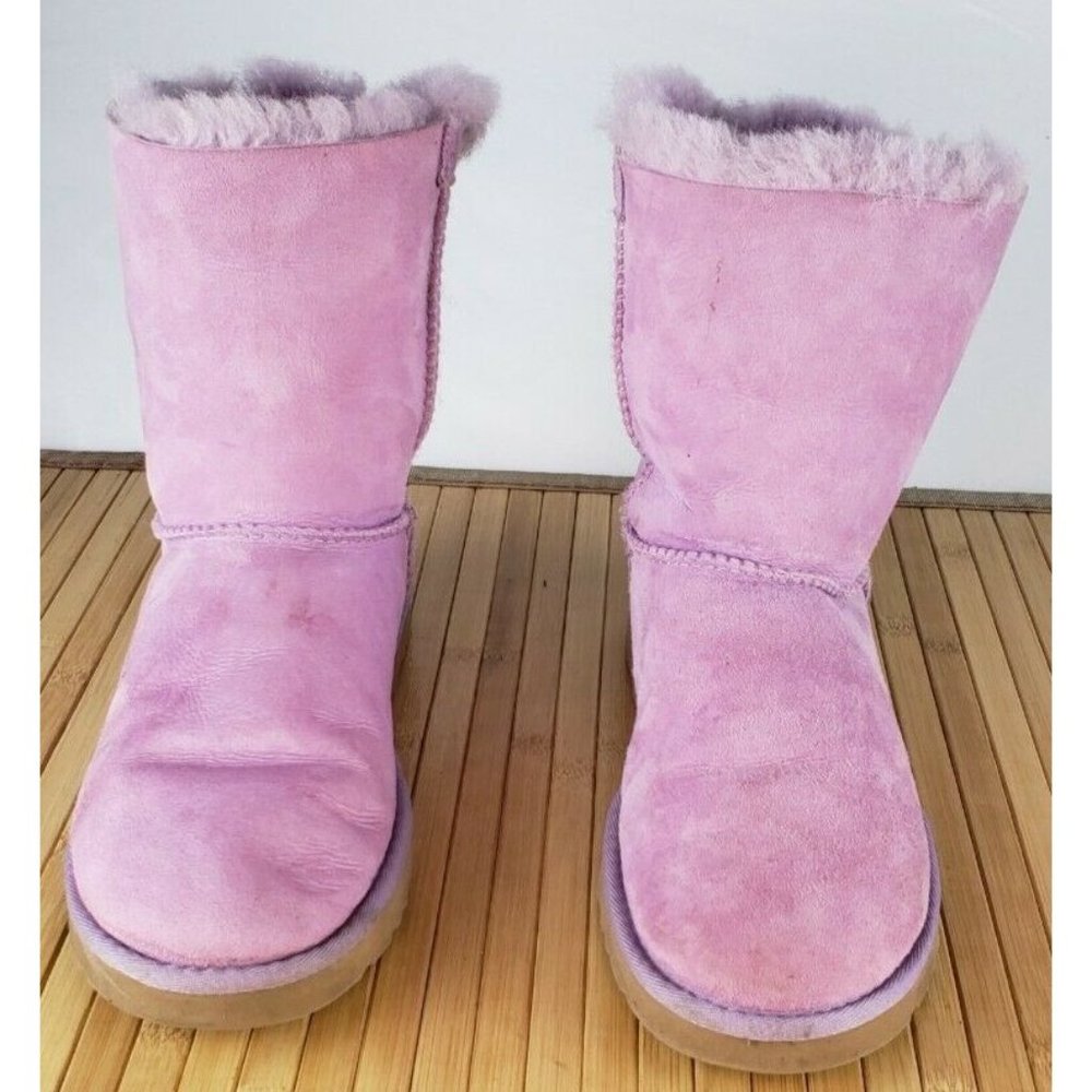 UGG Bailey Striped Bow Genuine Shearling Boot size